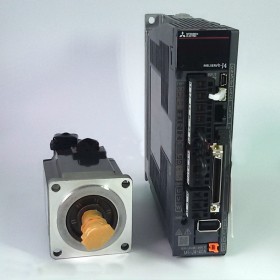 HF-KN13J-S100+MR-JE-10A 0.8A 100W 0.32NM 3000rpm Oil seal AC Servo Motor Drive Kit with 3M Cable New