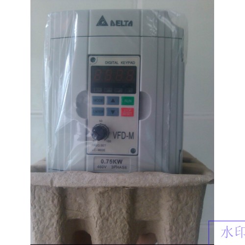 VFD007M43B DELTA VFD-M VFD Inverter Frequency converter 750w 1HP 3PHASE 380V 400HZ for Small processing machinery